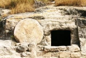 Christ est ressuscité ! Christos anesti ! Christus surrexit ! Empty-tomb